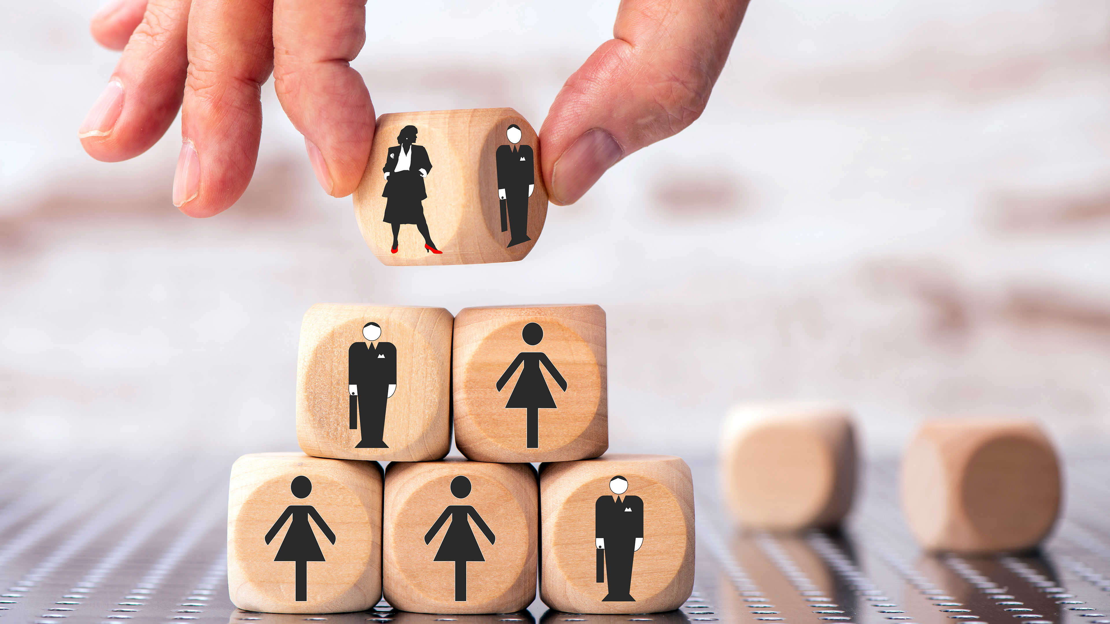 nger med tegninger af mennesker i stedet for tal / Foto: Colourbox