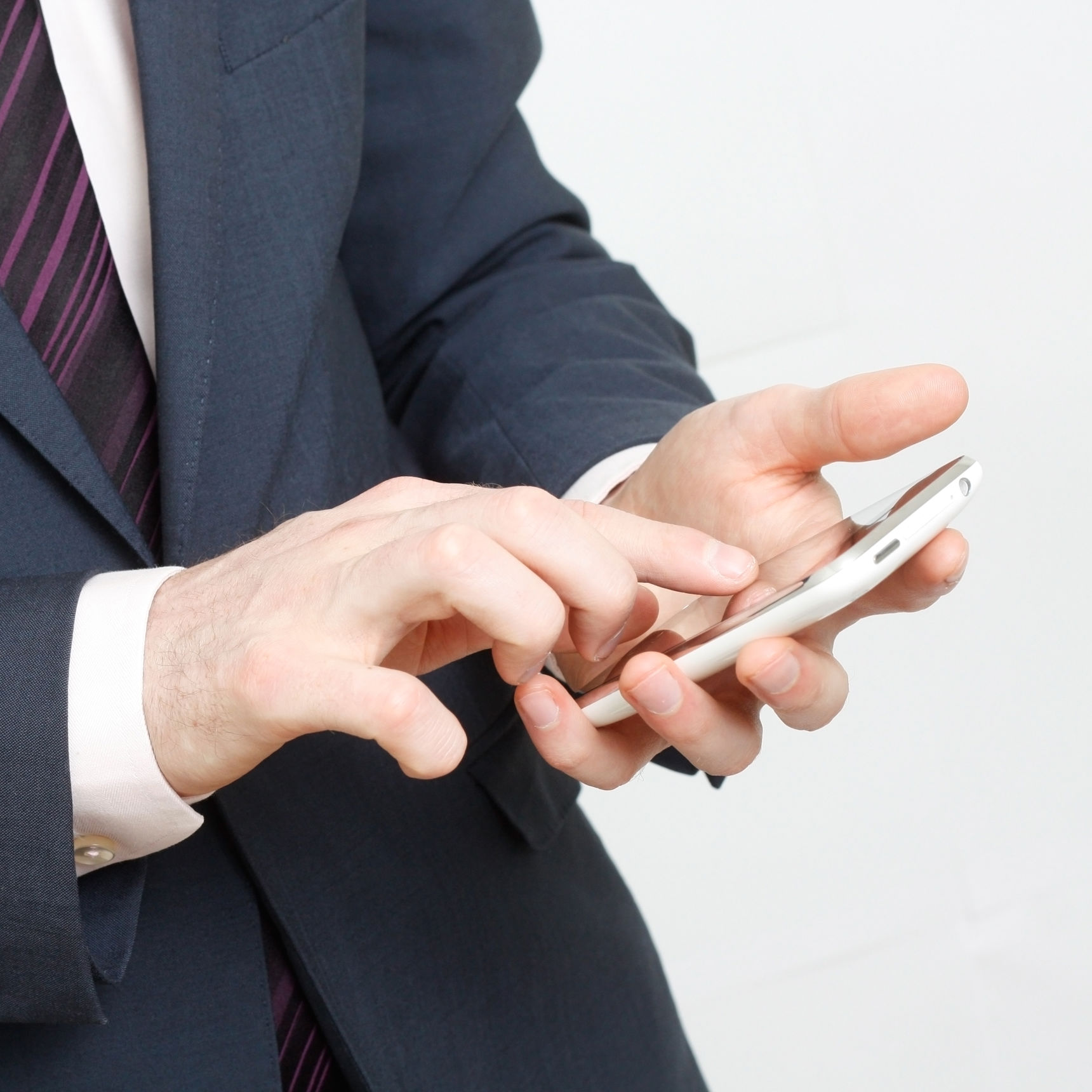 Mand ringer fra telefon