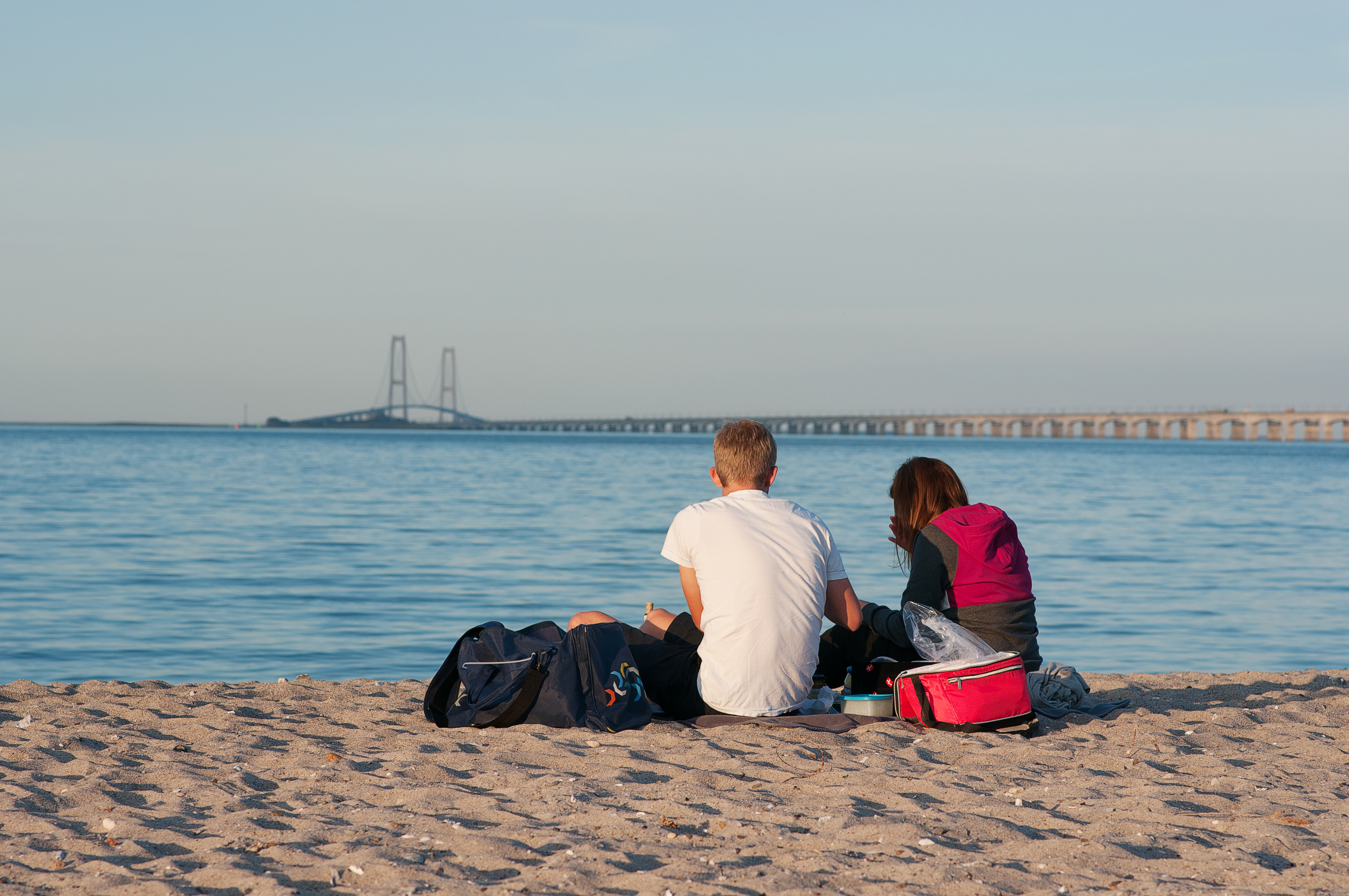 Strand og storebæltsbroen