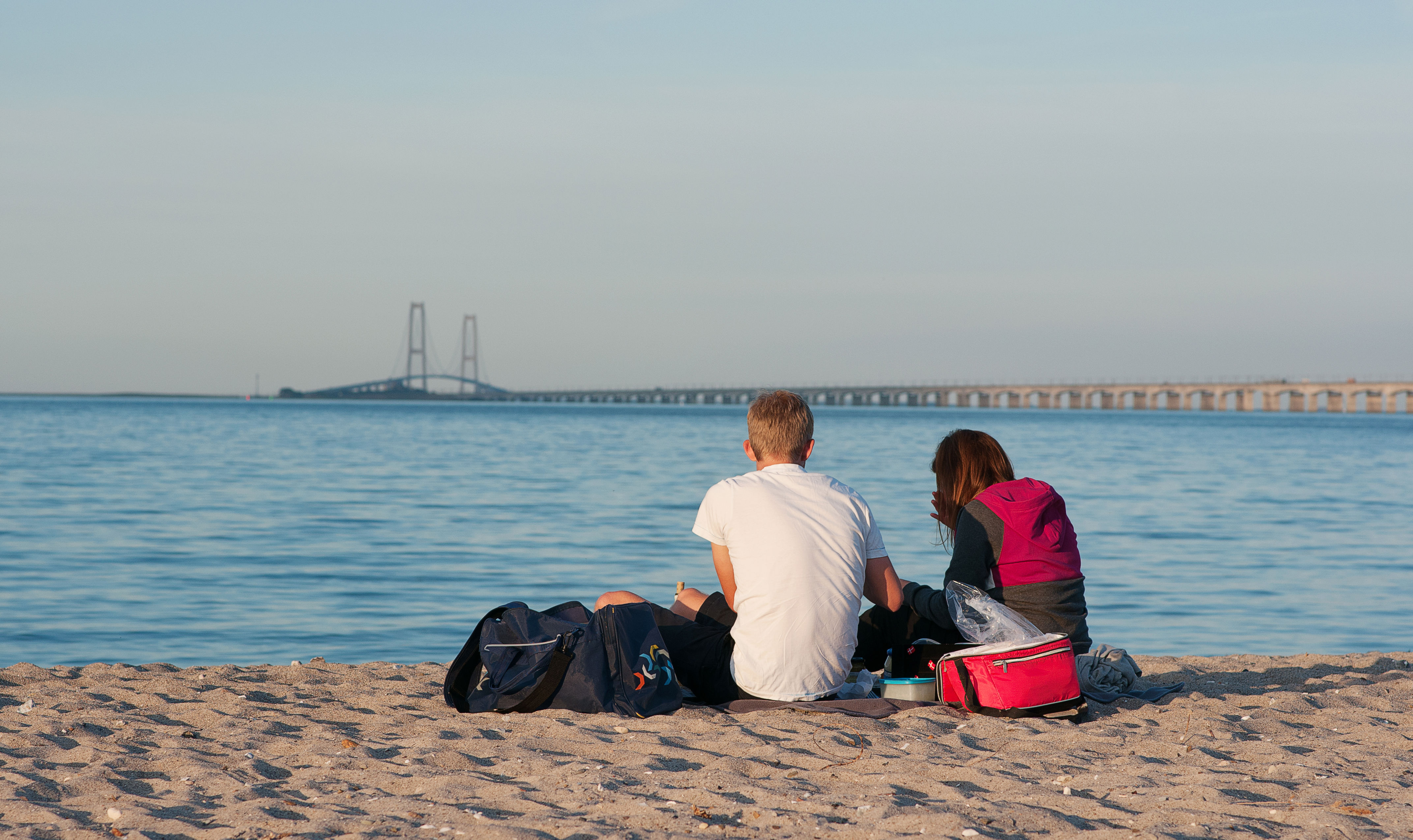 Strand og storebæltsbroen