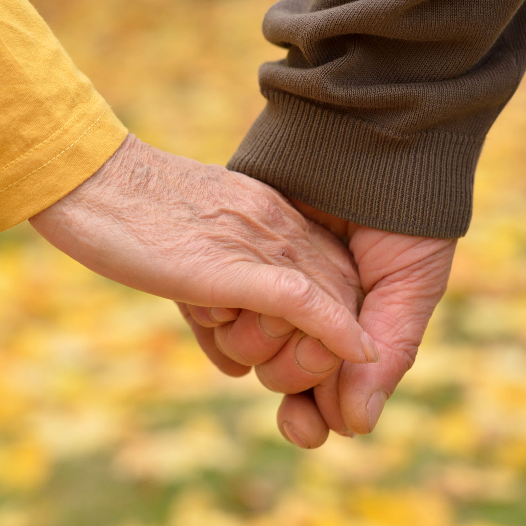 To der holder hænder