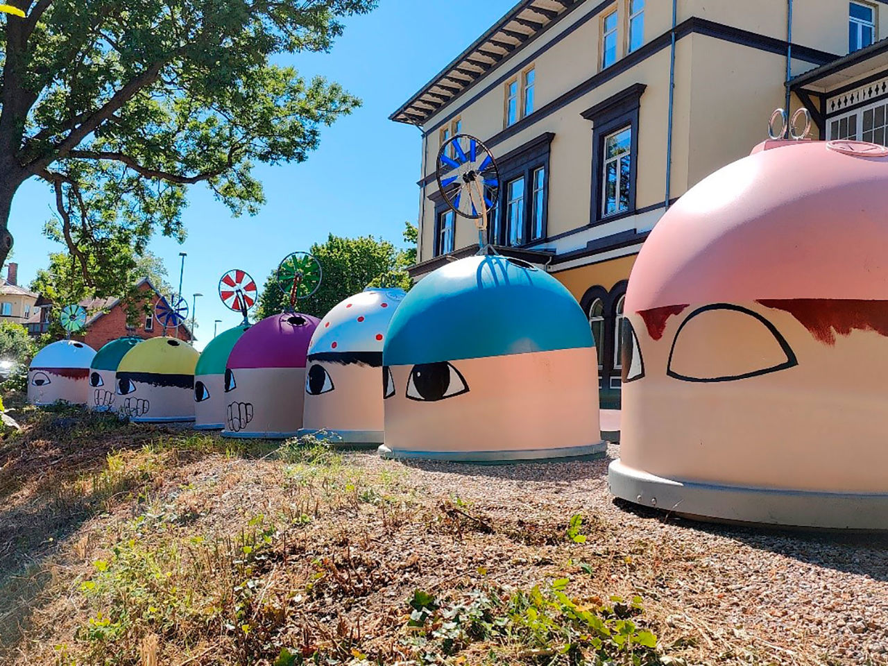 Skraldeigloer pyntet under TDF